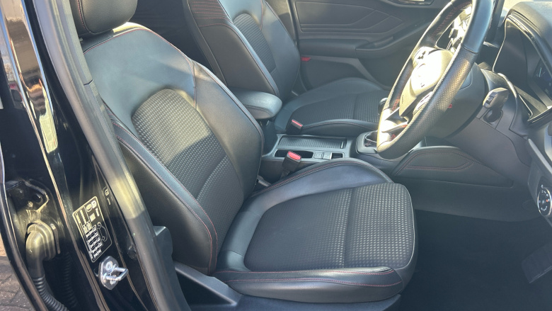 Ford Focus 1.0 EcoBoost Hybrid mHEV 125 ST-Line X Edition 5dr Petrol Hatchback